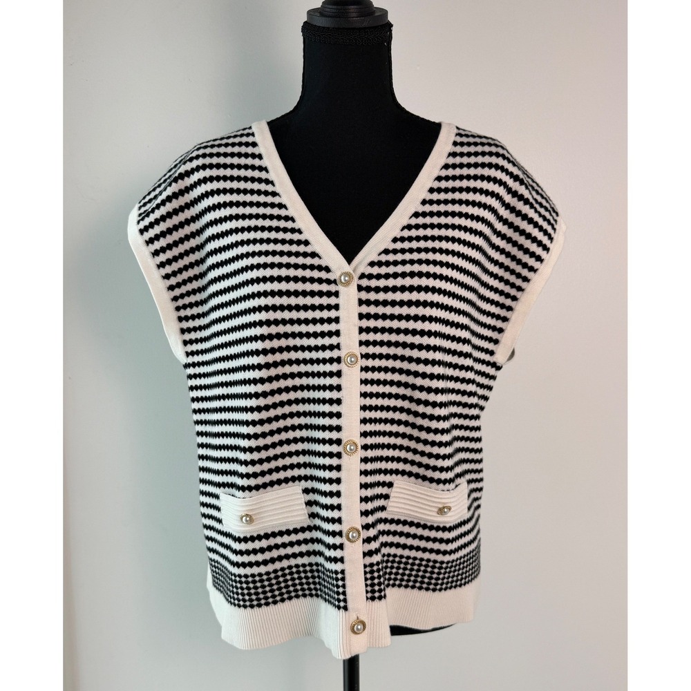 Striped Sweater Vest Black White Knit Pearl Button  Old Money Quiet Luxury XL